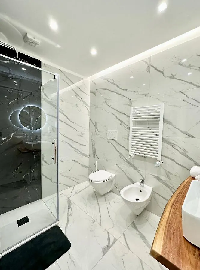 Oltremare Luxury Suites Bari 0*,  Italia